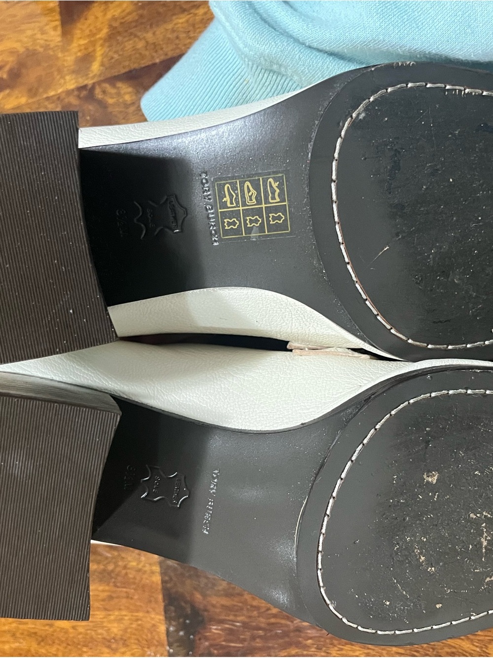 Tory Burch Cream Leather Men's Slip-On Loafers with Gold & Brown Accent - Picture 3 of 5